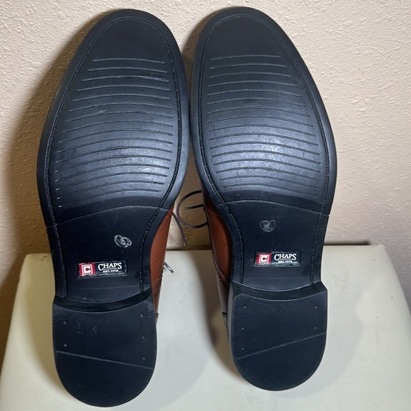 Chaps Dress shoe. Size 12 - Picture 8 of 8